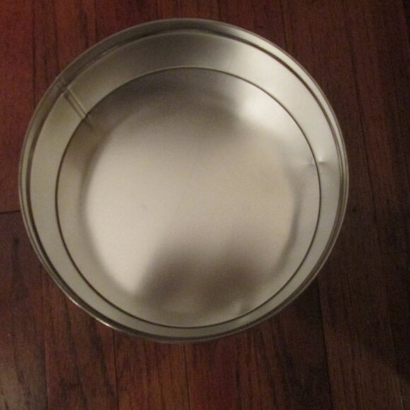 Blue and White Tin - Picture 4 of 5